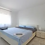 Apartament Valbandon 2198 Fažana