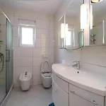 Apartment Valbandon 2198 Fazana